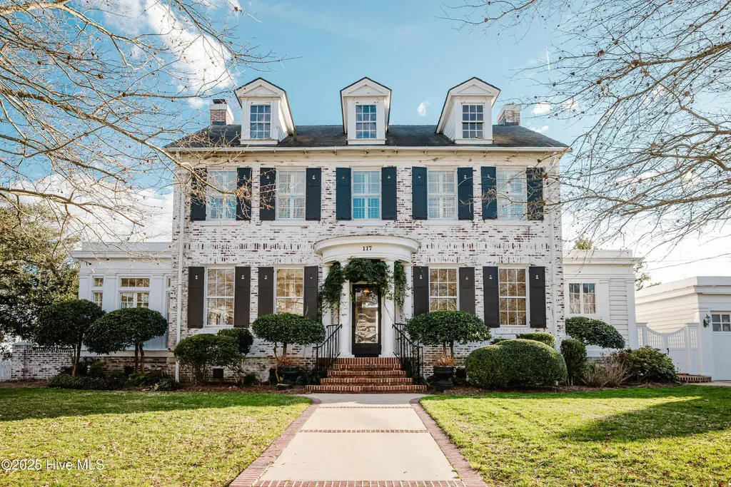 117 Blount Street Edenton NC 27932