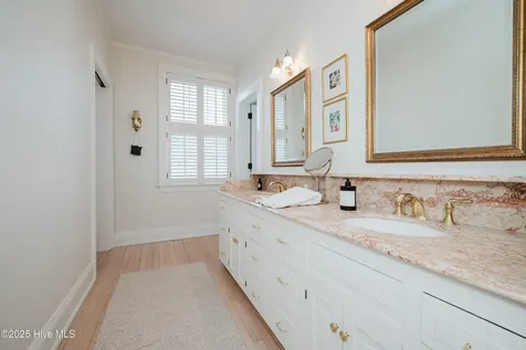 117 Blount Street Edenton NC 27932