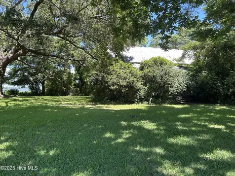 139 Hall Point Road Sneads Ferry NC 28460