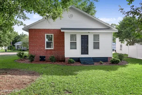 3902 W Wilson Street Farmville NC 27828
