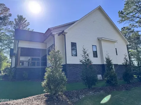 730 Diamondhead Drive S Pinehurst NC 28374