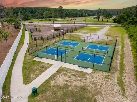 503 Swan Court Beaufort NC 28516