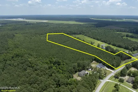 149 Futrell Road Richlands NC 28574