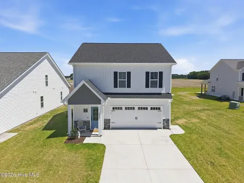 1033 Seven Iron Drive Ayden NC 28513