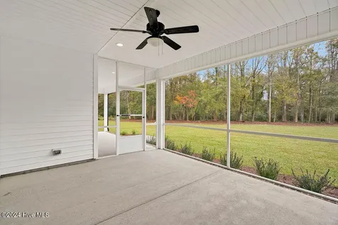 11097 Ashton Road Burgaw NC 28425