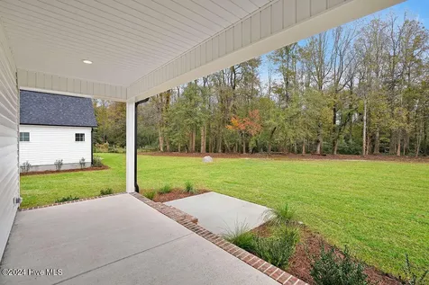 11097 Ashton Road Burgaw NC 28425