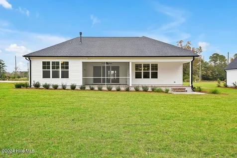 11097 Ashton Road Burgaw NC 28425