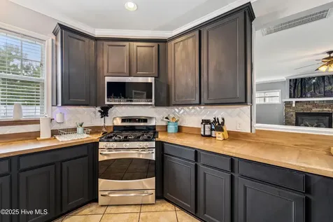 507 Walkens Woods Lane Jacksonville NC 28546