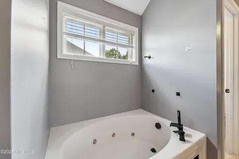 507 Walkens Woods Lane Jacksonville NC 28546