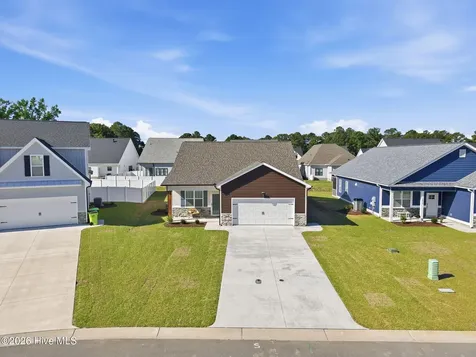 1032 Seven Iron Drive Ayden NC 28513