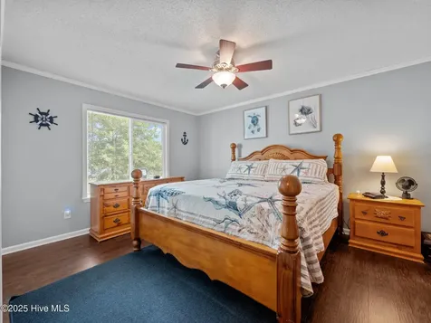 803 Wood Creek Drive Hubert NC 28539
