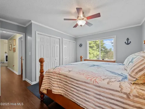 803 Wood Creek Drive Hubert NC 28539