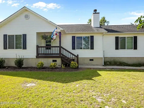 803 Wood Creek Drive Hubert NC 28539