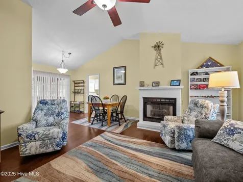 803 Wood Creek Drive Hubert NC 28539