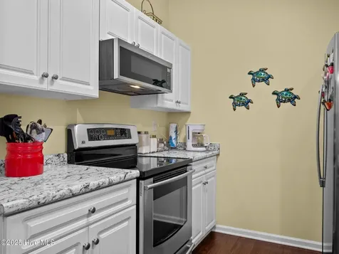 803 Wood Creek Drive Hubert NC 28539