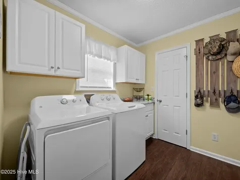 803 Wood Creek Drive Hubert NC 28539