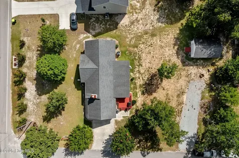 803 Wood Creek Drive Hubert NC 28539