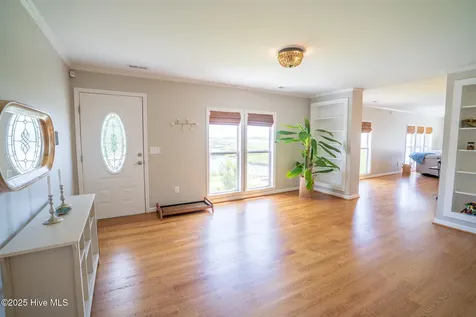 101 Hamilton Lane Hubert NC 28539
