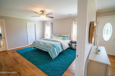 101 Hamilton Lane Hubert NC 28539