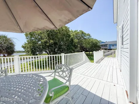 101 Hamilton Lane Hubert NC 28539