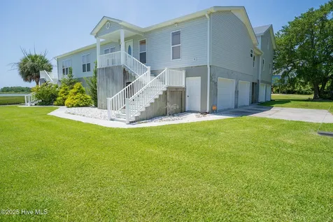 101 Hamilton Lane Hubert NC 28539