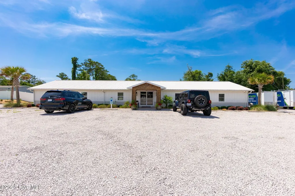 3095 Highway 24 Newport NC 28570