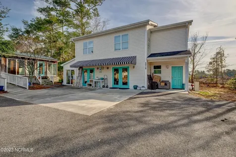 5018 Oleander Drive Wilmington NC 28403