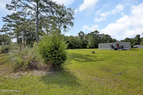 1784 N.c. Hwy-172 Sneads Ferry NC 28460