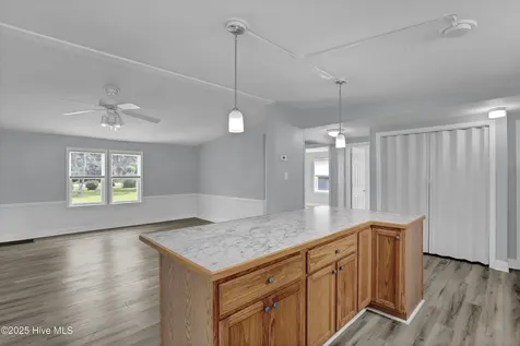1784 N.c. Hwy-172 Sneads Ferry NC 28460