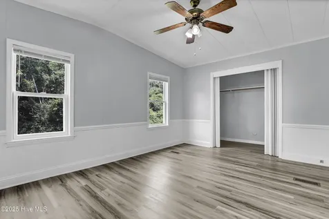1784 N.c. Hwy-172 Sneads Ferry NC 28460