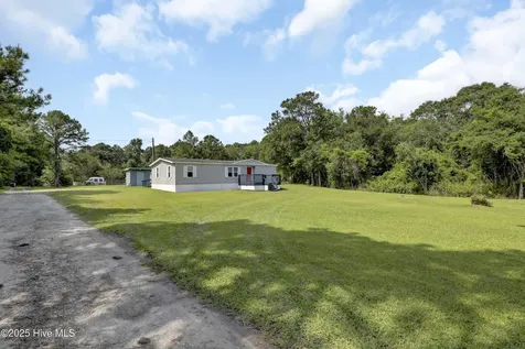 1784 N.c. Hwy-172 Sneads Ferry NC 28460