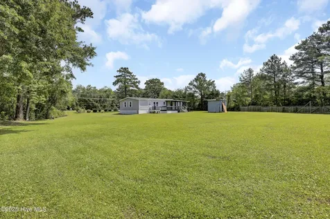 1784 N.c. Hwy-172 Sneads Ferry NC 28460