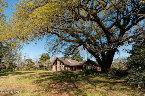 884 Cheshire Road Rocky Point NC 28457