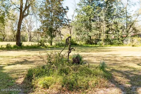 884 Cheshire Road Rocky Point NC 28457