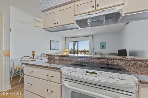9100 Reed Drive Emerald Isle NC 28594