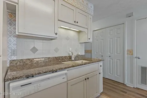9100 Reed Drive Emerald Isle NC 28594