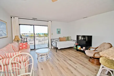 9100 Reed Drive Emerald Isle NC 28594
