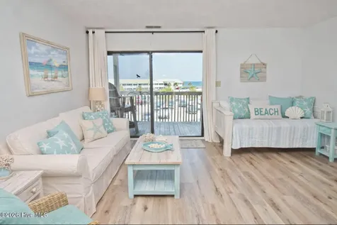 9100 Reed Drive Emerald Isle NC 28594
