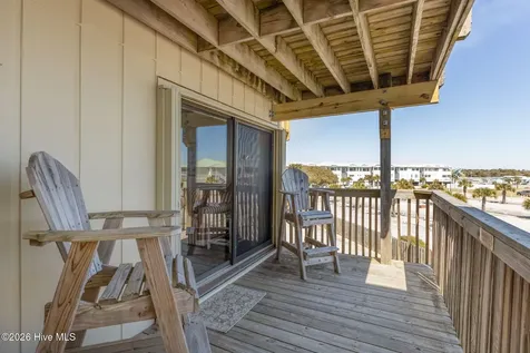 9100 Reed Drive Emerald Isle NC 28594