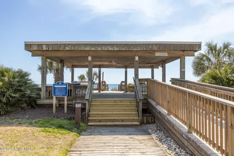 9100 Reed Drive Emerald Isle NC 28594