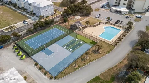 9100 Reed Drive Emerald Isle NC 28594
