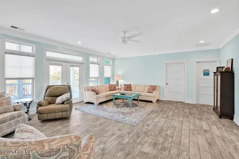 102 SE 68th Street Oak Island NC 28465