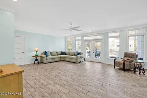 102 SE 68th Street Oak Island NC 28465