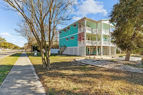 102 SE 68th Street Oak Island NC 28465
