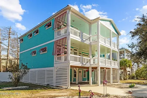 102 SE 68th Street Oak Island NC 28465