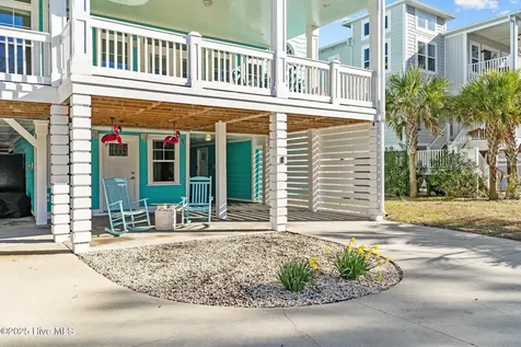 102 SE 68th Street Oak Island NC 28465