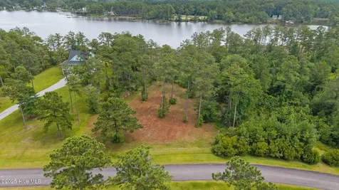 170 Waters Edge E Lane Oriental NC 28571