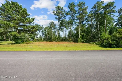 170 Waters Edge E Lane Oriental NC 28571