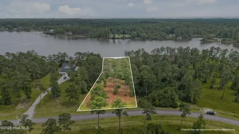 170 Waters Edge E Lane Oriental NC 28571