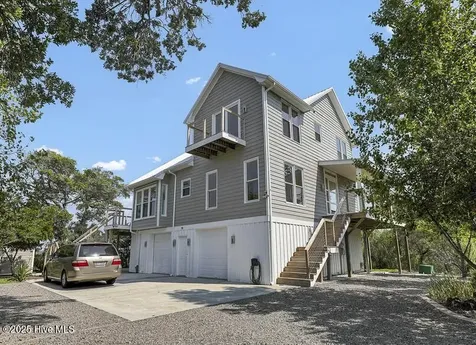 50 S Oak Drive Surf City NC 28445